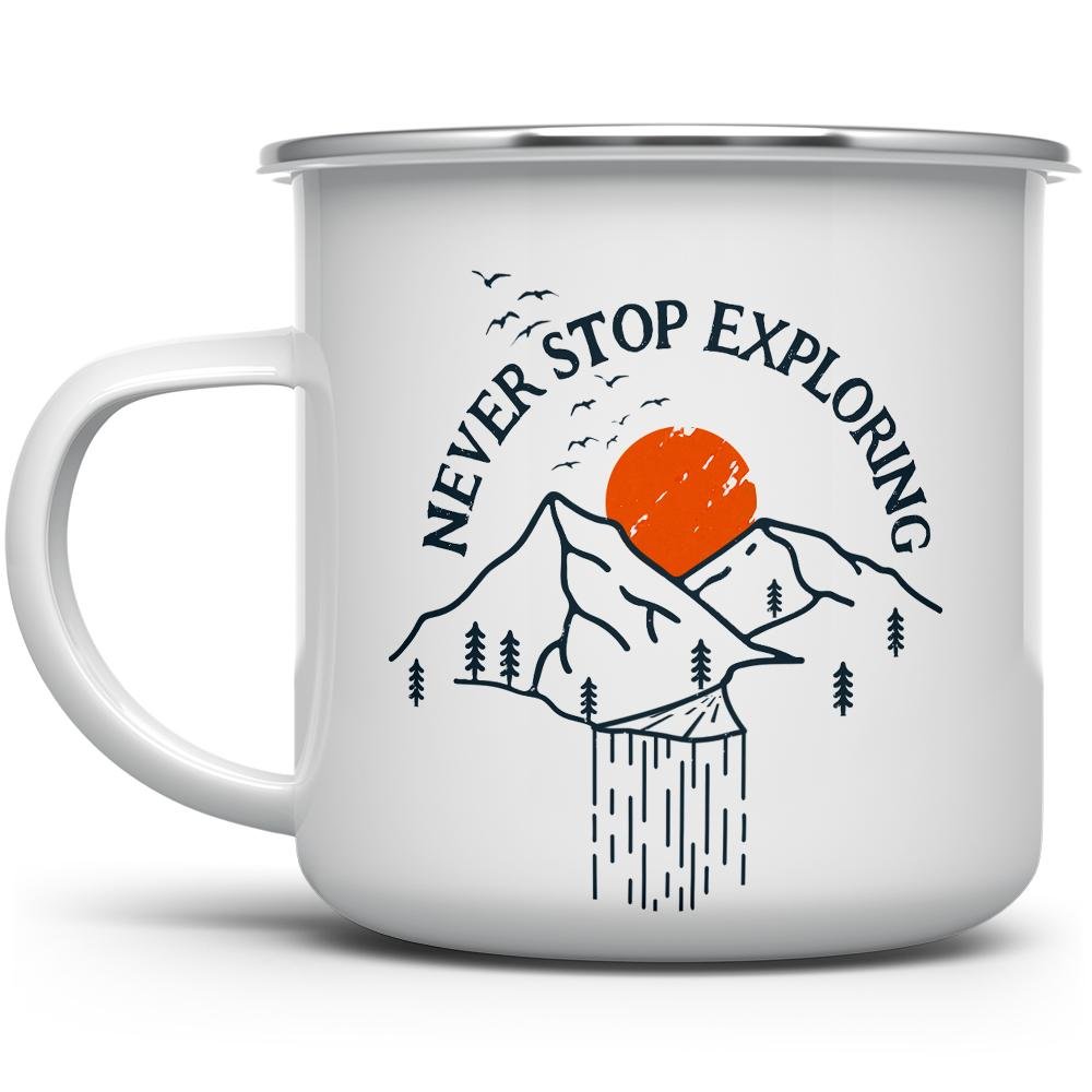 Never Stop Exploring Camp Mug with mountains and the sun in the background - Loftipop